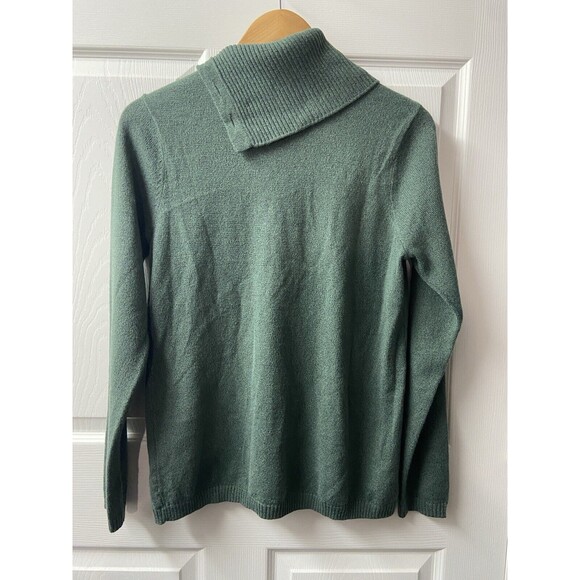 Briggs Sweater Womens Small Green Turtleneck Drop Shoulder Cable Knit Buttons - Picture 3 of 8